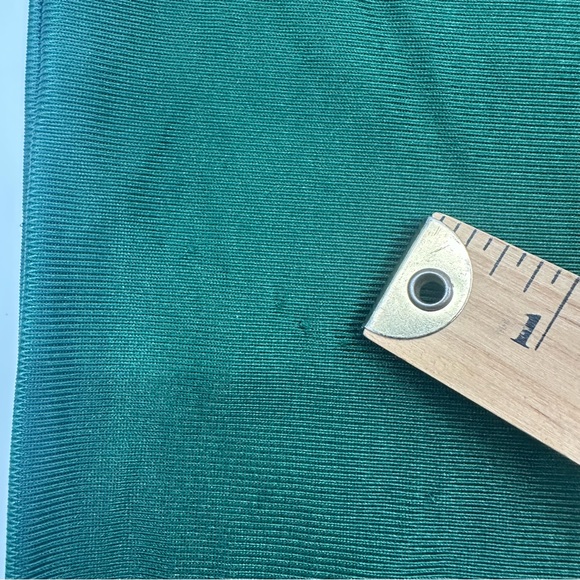 Green Bay Packers Football Jersey Men's Medium Green Aaron Rodgers NFL Team READ - Picture 11 of 11